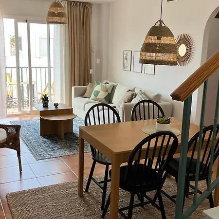 Torrecilla Penthouse With Private Roof Terrace In Close To The Sea *