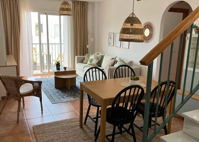 Torrecilla Penthouse With Private Roof Terrace In Close To The Sea *